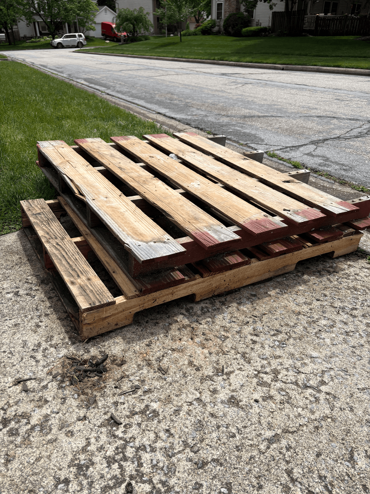 Grade B Pallets - Columbus, OH 43228