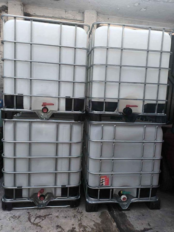 275 Gallon (1000L) Butterfly Valve IBC Totes - Garden City KS 67846