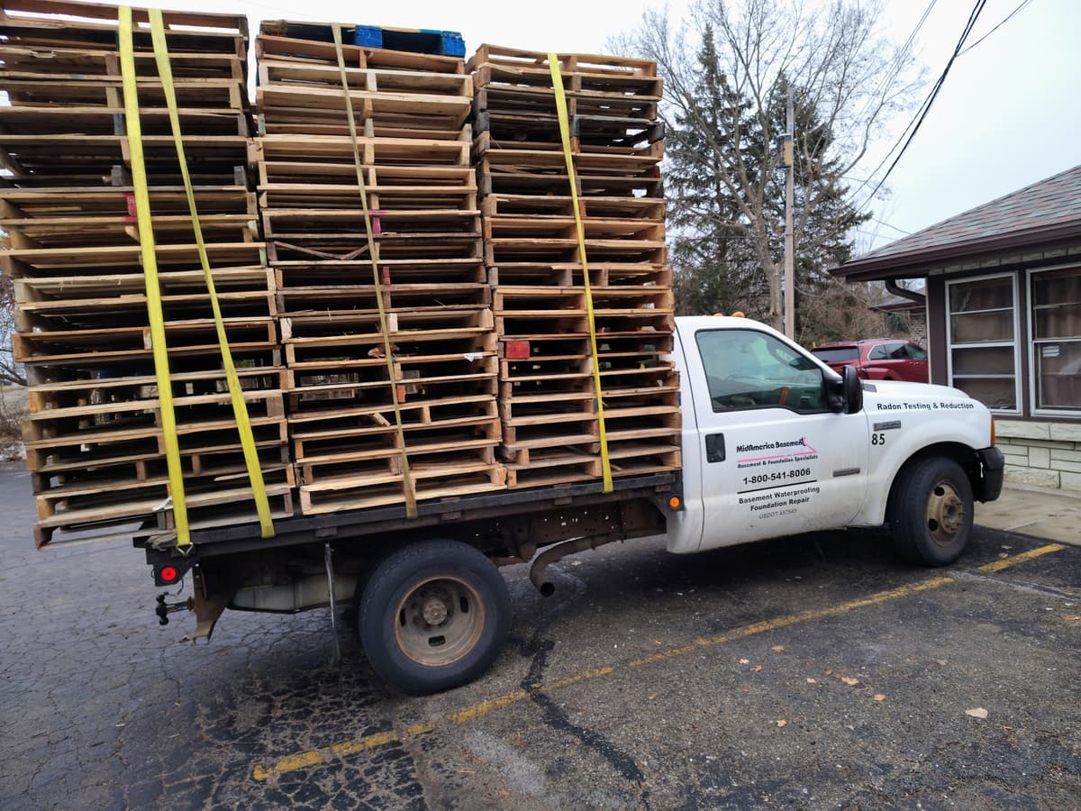 Combo 48x40x6 Pallets - Dubuque, IA 52003