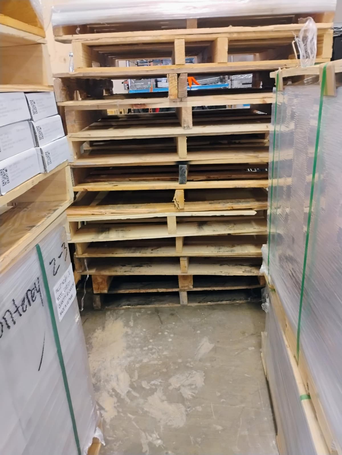 Combo 48x40x6 2 Way Stringer Southern Yellow Pine Pallets - Monterey, CA 93940