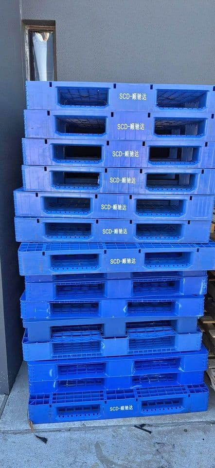 48 x 40 Blue Export Plastic Pallets - Spartanburg SC 29301