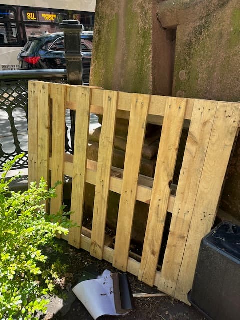 Grade B 48x40x6 Pallets - Jersey City, NJ 07302