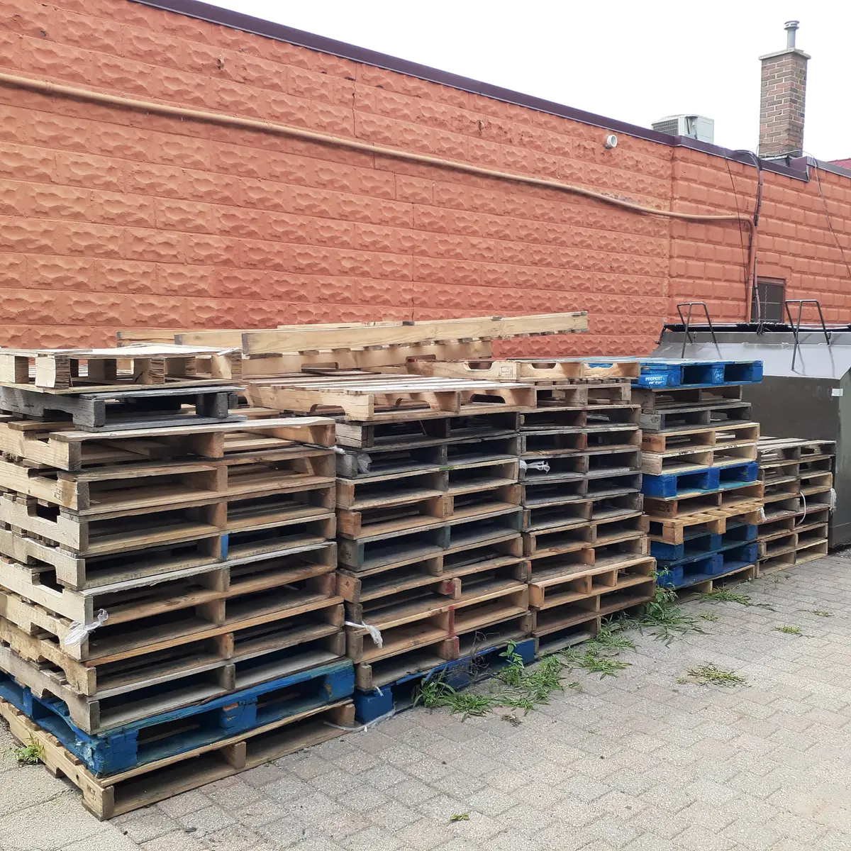 Combo 48x40x6 Pallets - Lansing, MI 48906