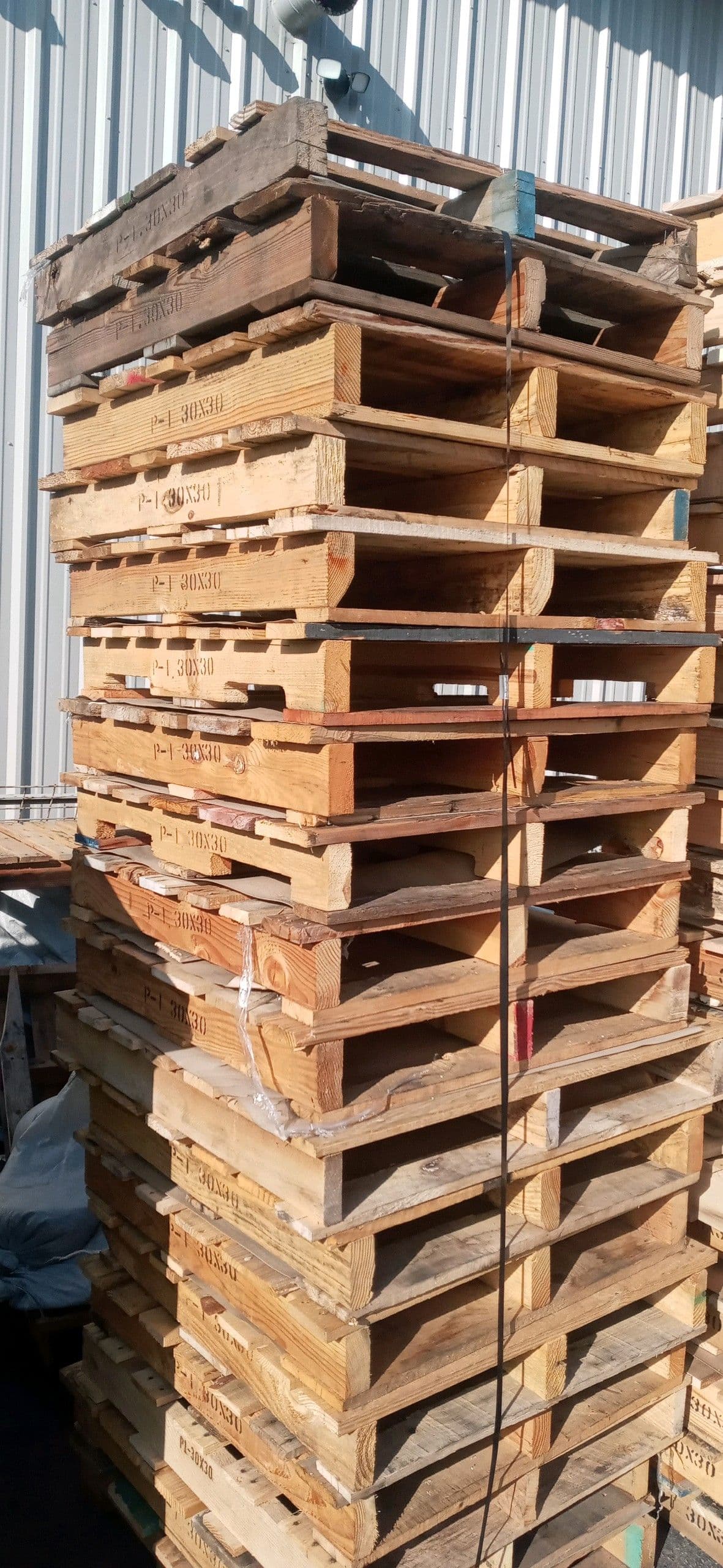 30 x 30 Small Custom Wood Pallets - Tampa FL 33614