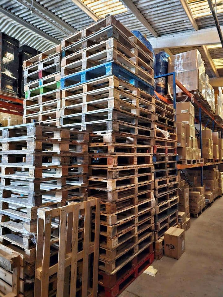 48 x 40 Used 4-Way Block Pallets - Glenview IL 60025