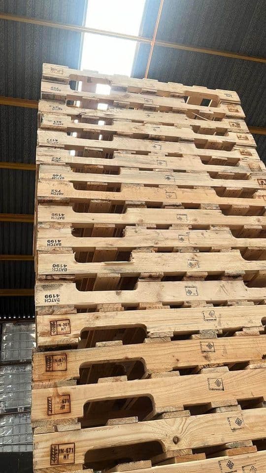 48 X 40 Repaired Grade A 4-way Stringer Pallets - Ashburn, VA 20147