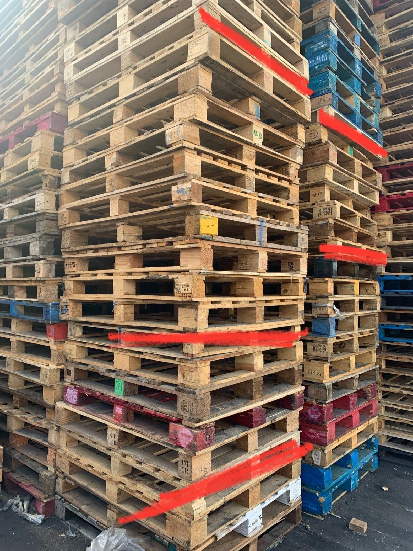 48x40 4-Way Block Pallets In Stock - Los Angeles CA 90002