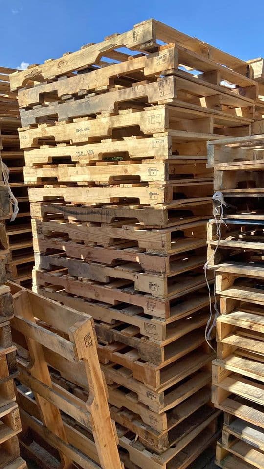 Grade A 48 x 40 HT (Heat Treated) 4-Way Stringer Pallets - New Albany IN 47150