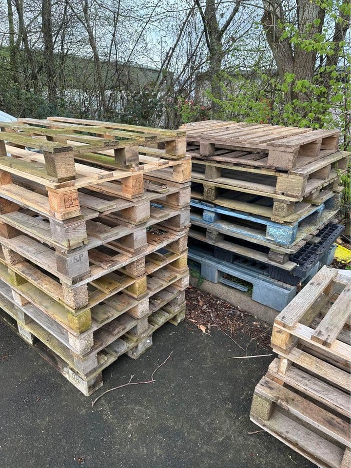 48 x 40 Used 4-Way Block CBA Pallets - Warren MI 48091