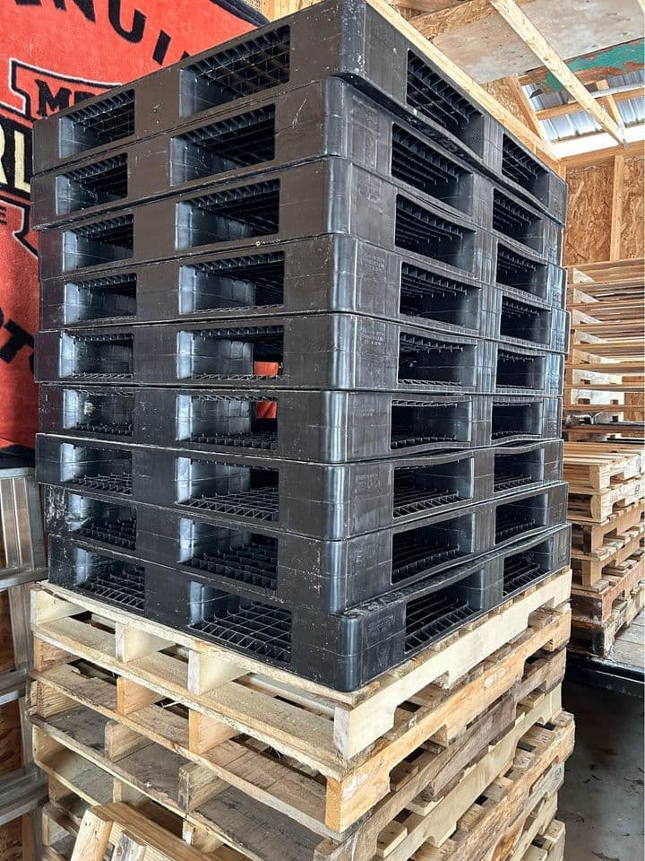 48" × 40" Plastic CBA Pallets - Richmond VA 23235
