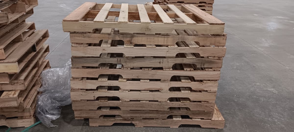 Grade A (#1) 48 x 40 GMA Hardwood Pallets - Toledo OH 43615