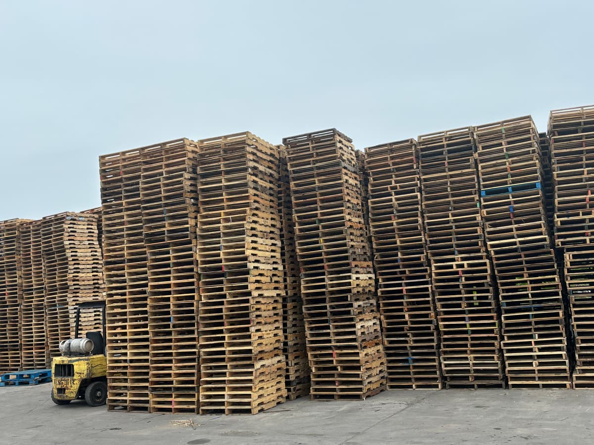 48x40 Grade A Pallets - Newark, NJ 07305