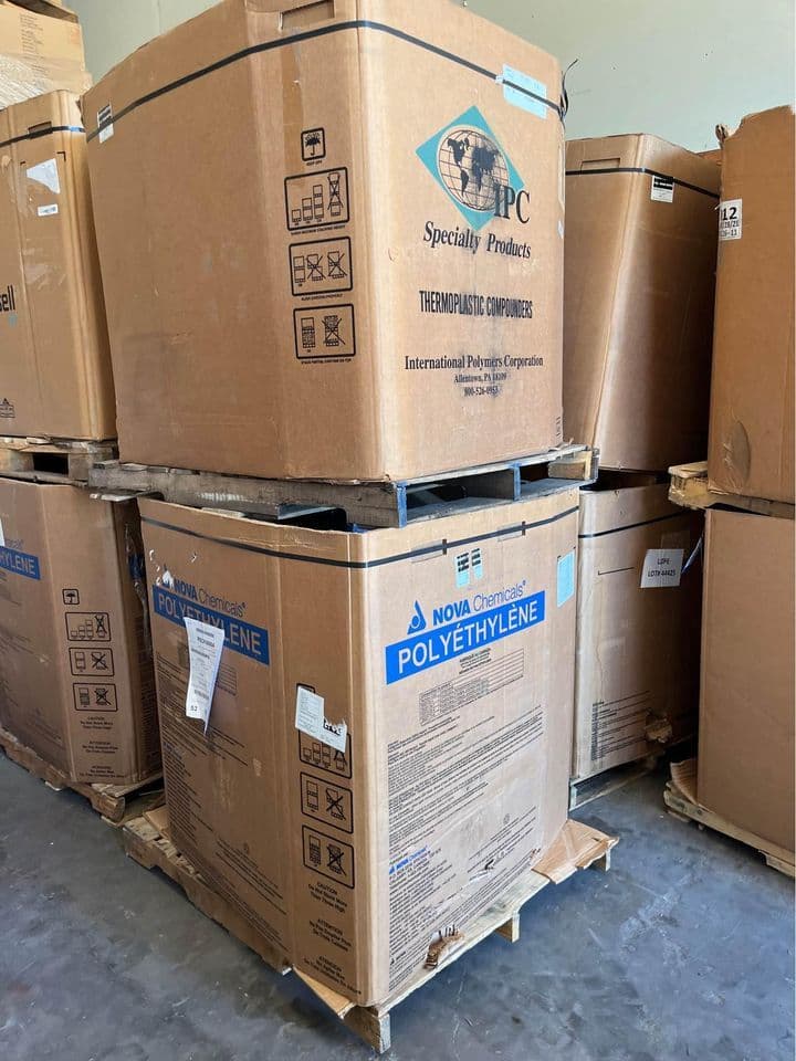 46 x 40 x 44 4 Wall Bulk Heavy Duty Boxes - Stafford VA 22554