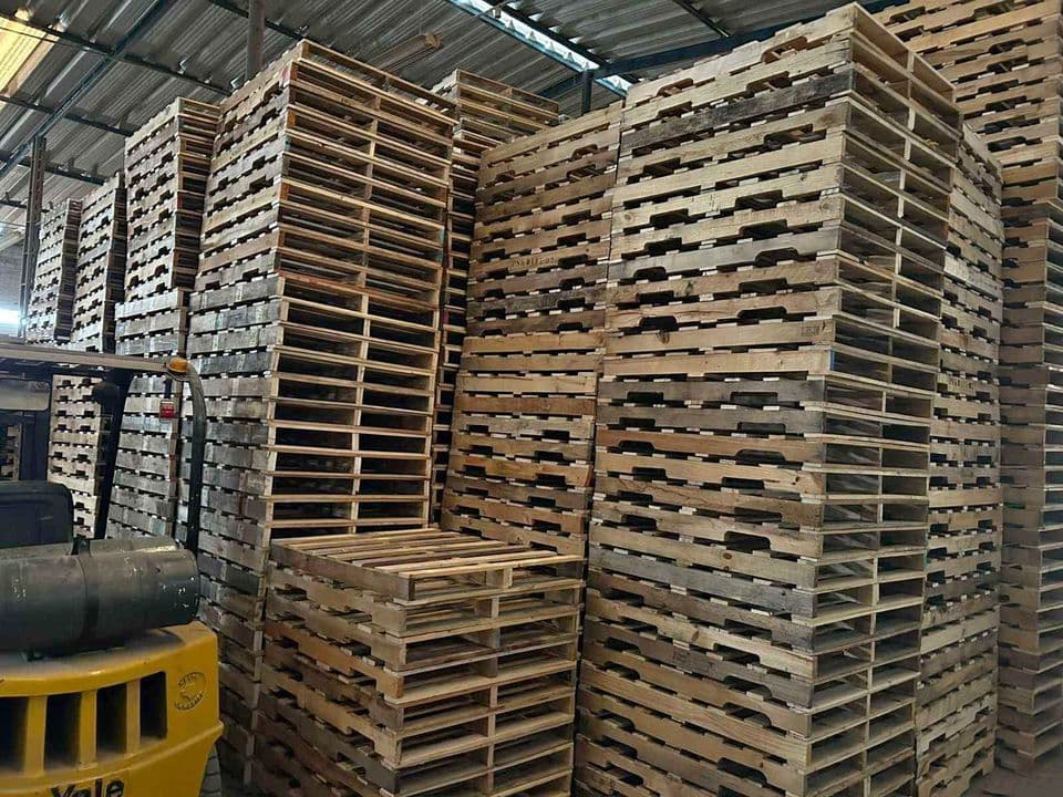 48 x 40 Grade A Wooden Stringer 4-Way Pallets - Derry NH 03038