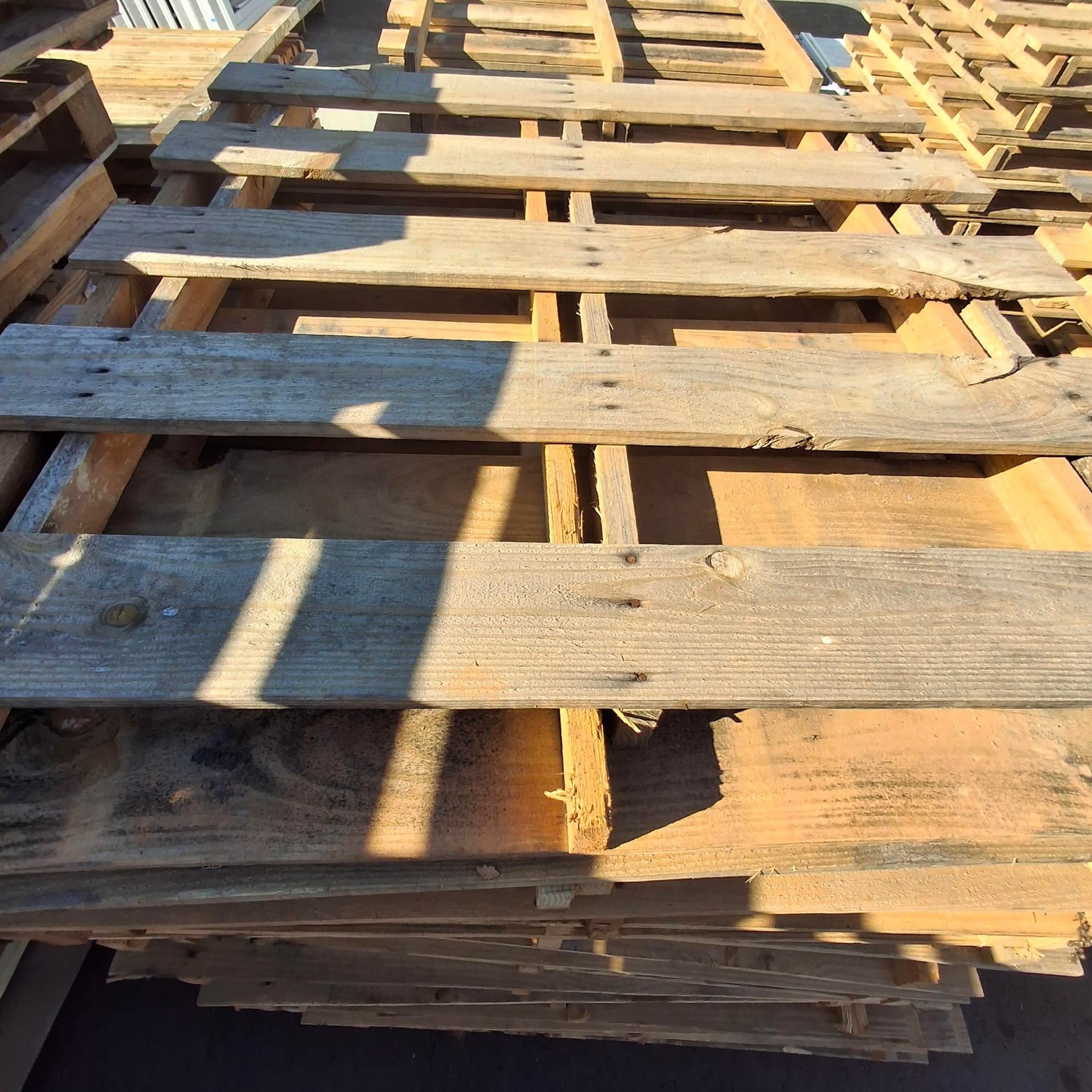 Used Large 96 x 40 Glass Pallets - Atlanta GA 30349
