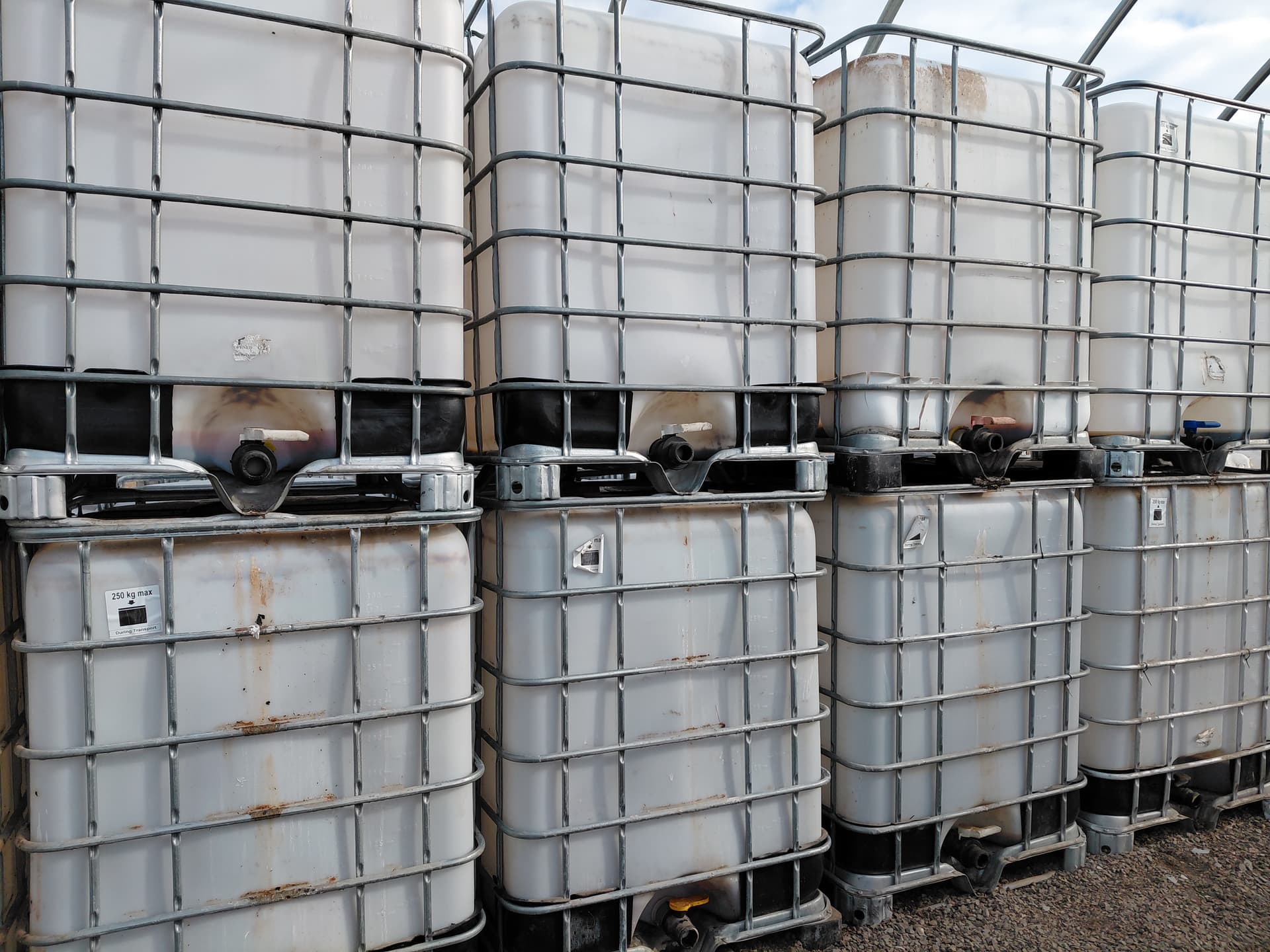 Dirty 48x40x46 IBC Totes - Osceolaosceola, WI 54020