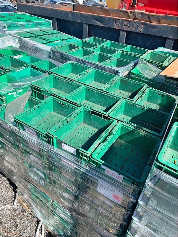 37x30x15 cm Small Plastic Crates - Los Angeles CA 90009
