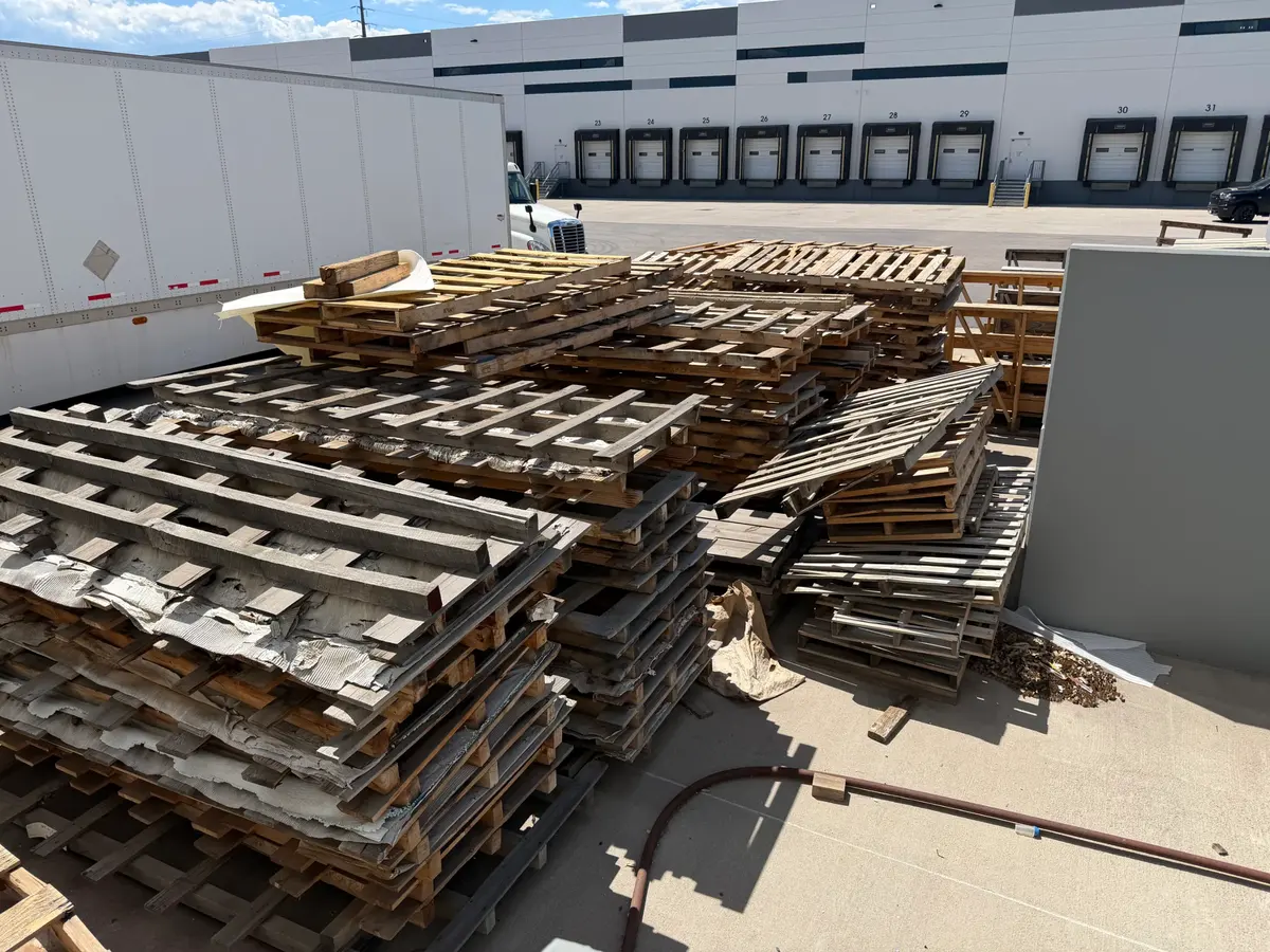 Cores 4 Way Stringer Mixed Hardwood Pallets - Denver, CO 80229