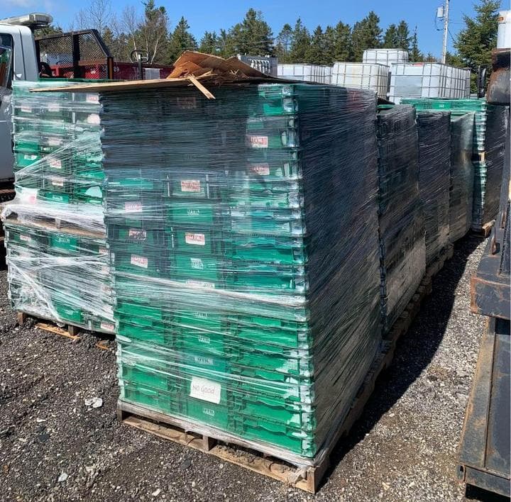 37x30x15 cm Small Plastic Crates - Torrance CA 90505