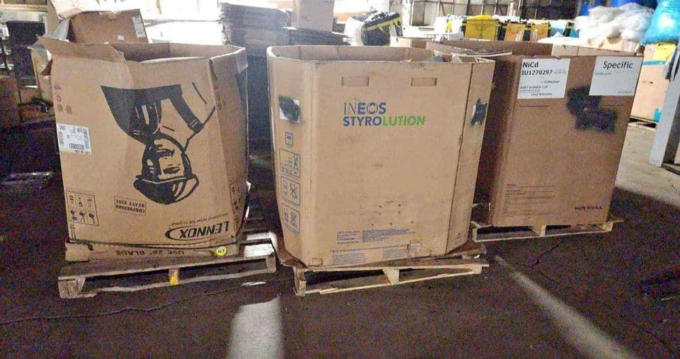 Used 4-wall 48 x 40 x 40 Bulk Boxes - Elwood IN 46036