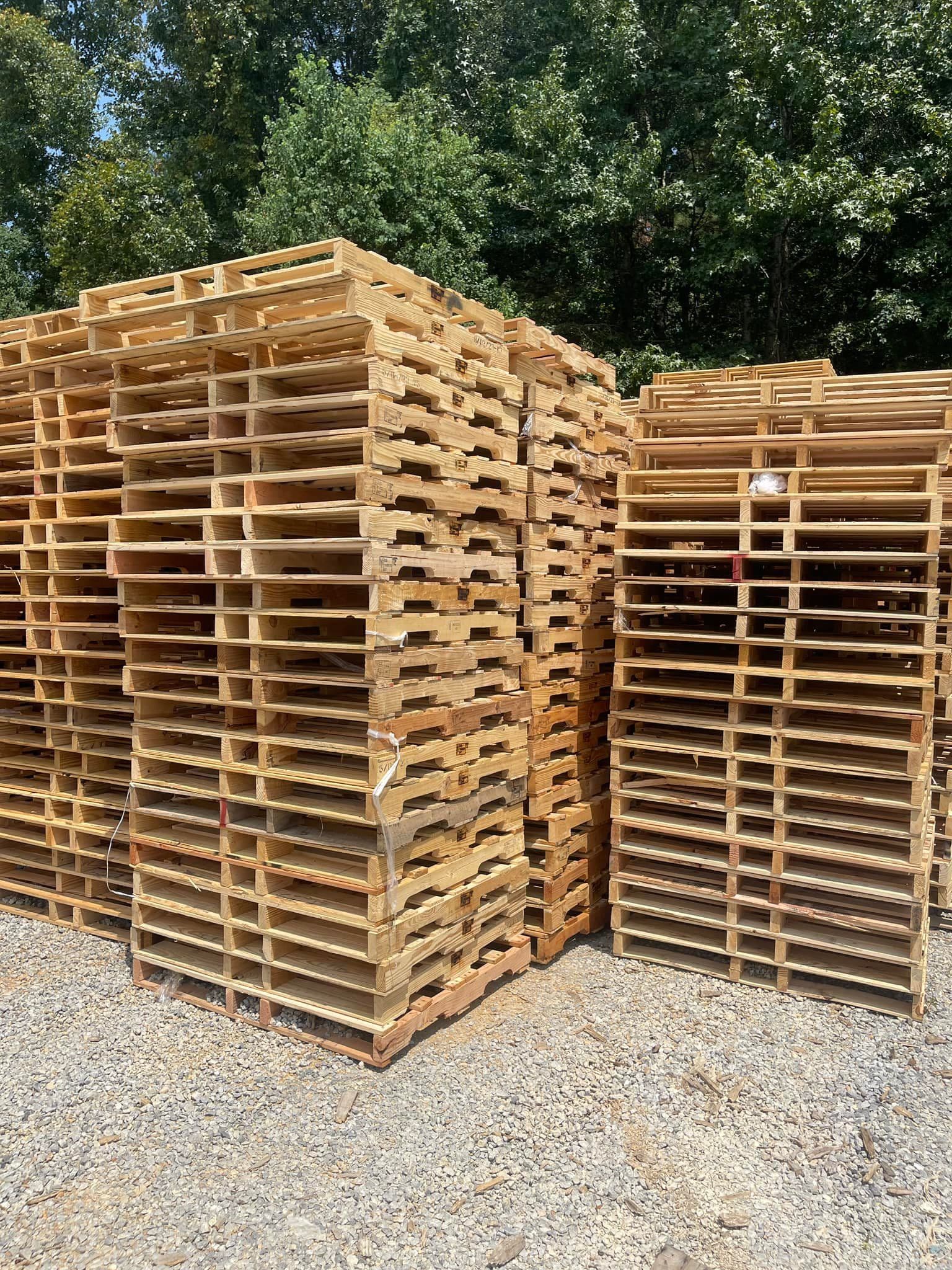 48 x 48 Used Pallets 4-way stringer entry - Elizabethtown KY 42701