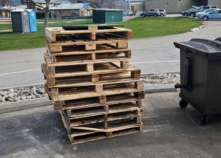 48 x 40 Used 4-Way Block Pallets - Plano TX 75025