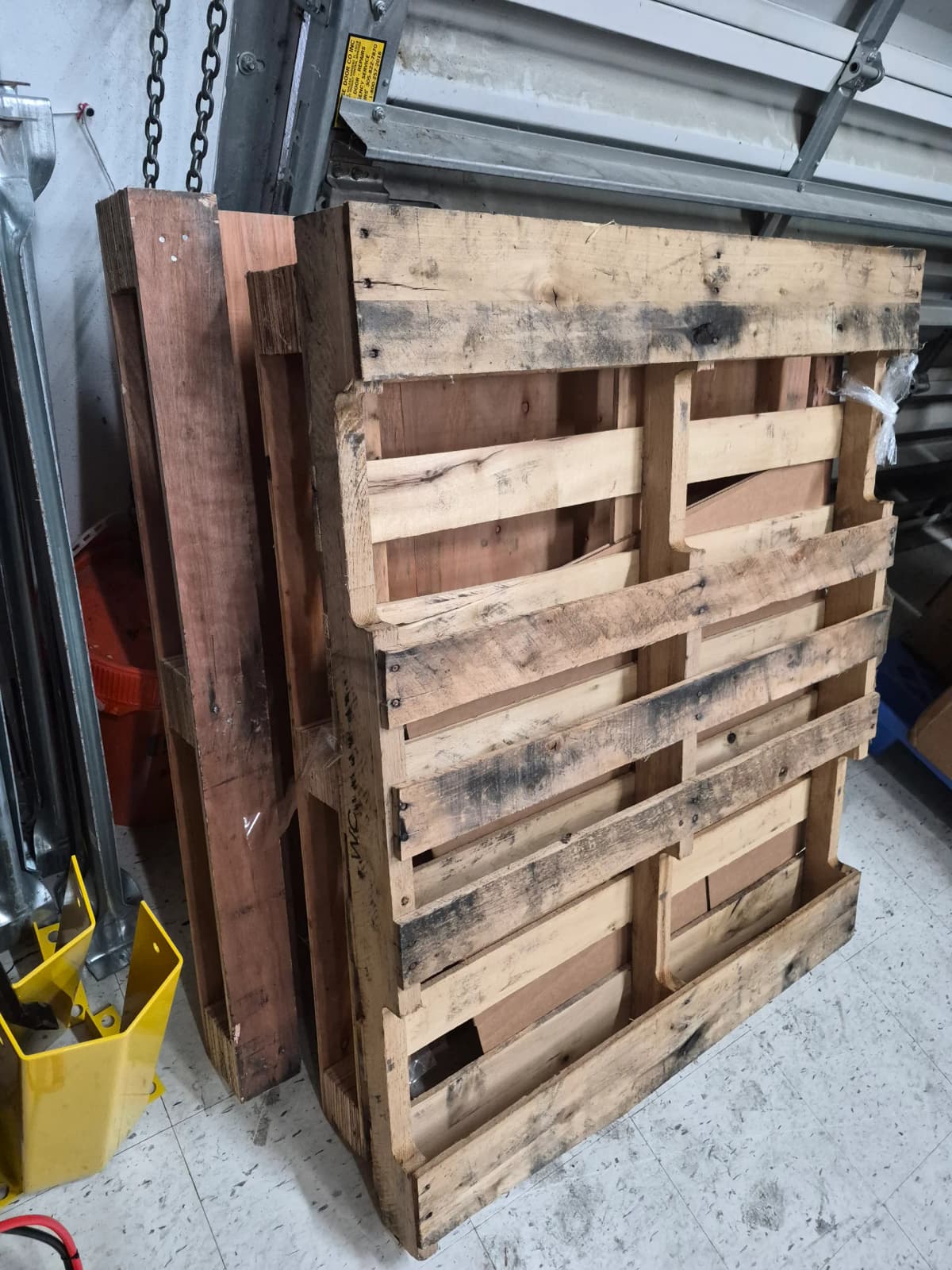Like New 48x48x6 Plastic Pallets - Pompano Beach, FL 33065