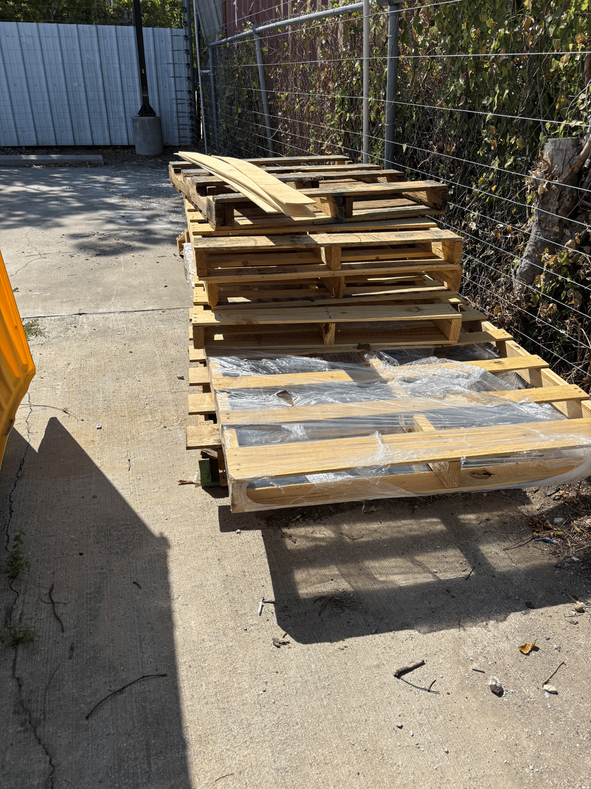 Grade A Pallets - Irving, TX 75061