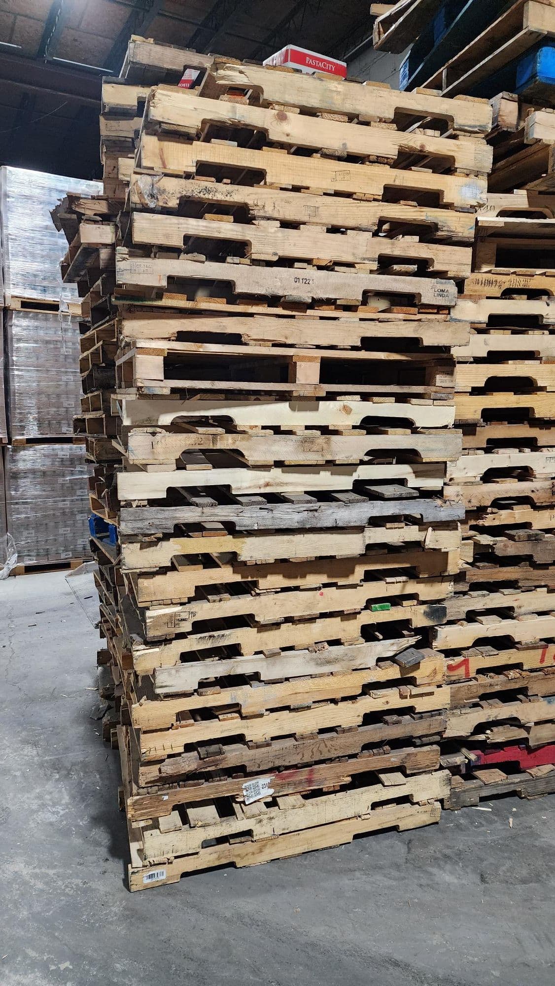 Used 48 x 40 Stringer Pallet Cores - Dallas TX 75217