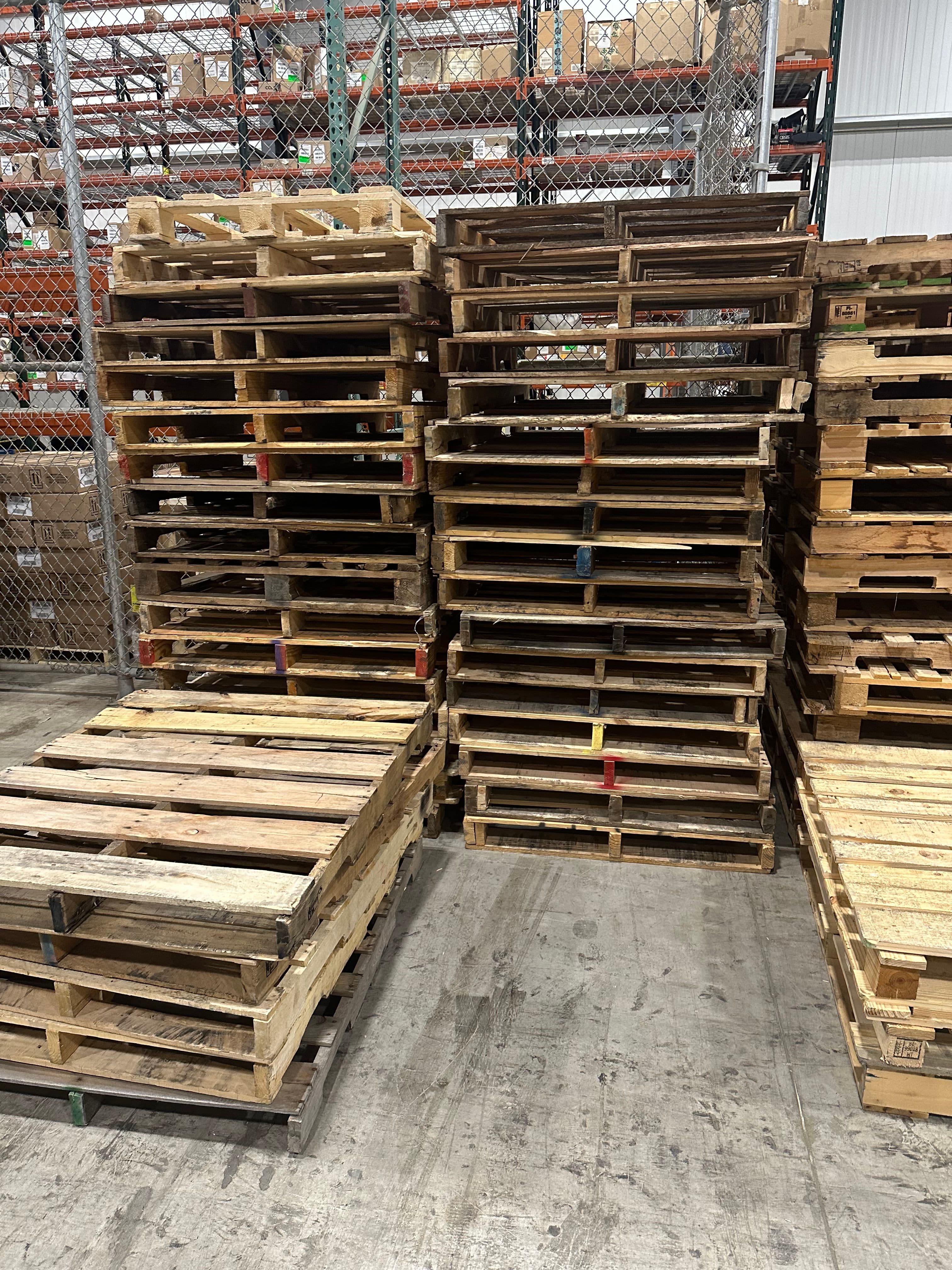 Used Grade B 48x40 Wooden Pallets - Yuma, AZ 85364