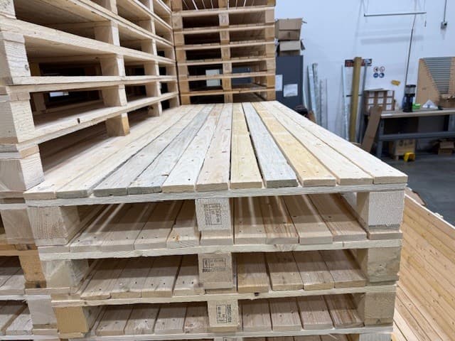 Grade A 82x40 Pallets - Lakewood, NJ 08701