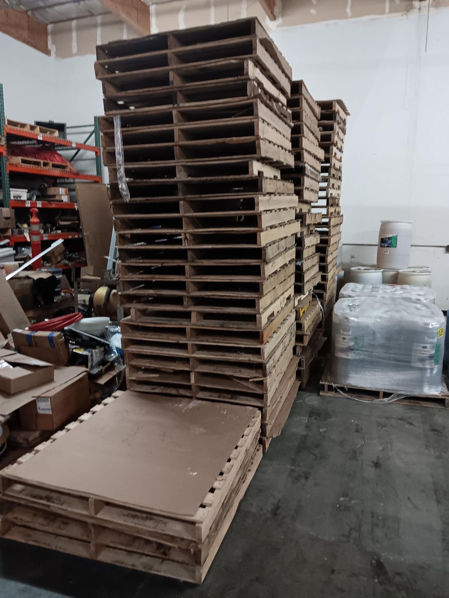 48 x 48 2-way entry used skids - Fort Lauderdale FL 33311