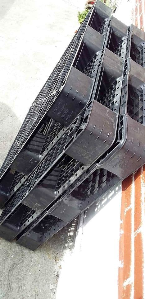 48 x 40 Plastic Beverage Pallets - East Greenwich RI 02818