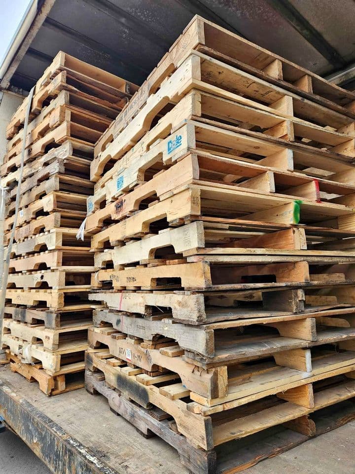 48 x 40 Used 2-Way Stringer Pallets - Shelbyville TN 37160