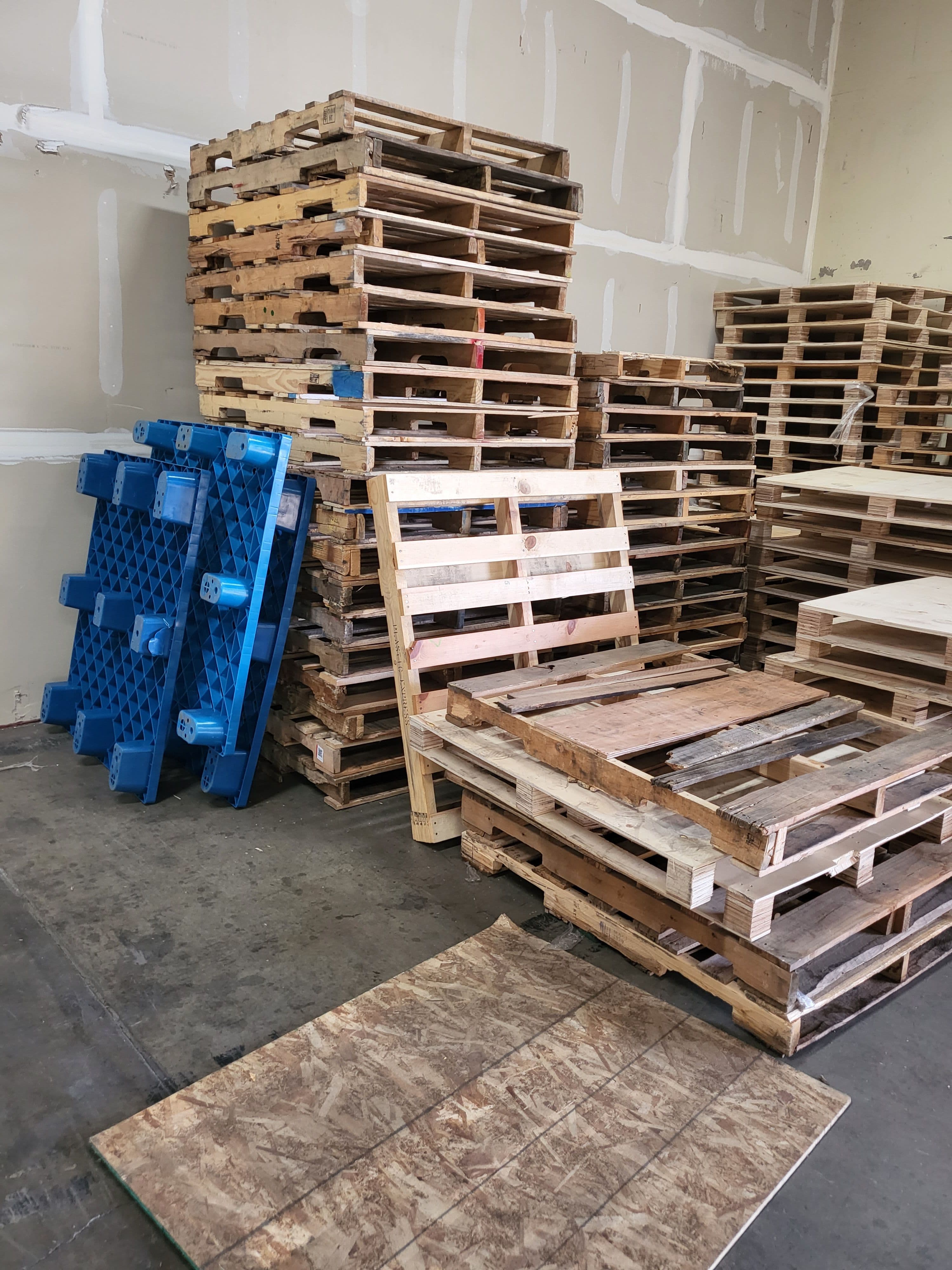 Grade B Used Warehouse Pallets - Honolulu HI 96816