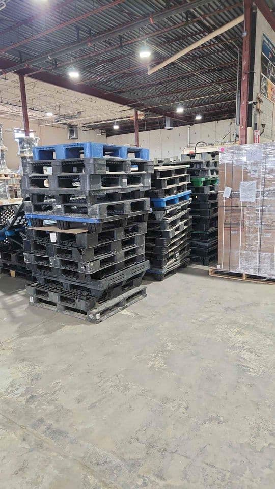 Used 800 × 1200mm Euro Plastic Pallets - Saint Louis MO 63109