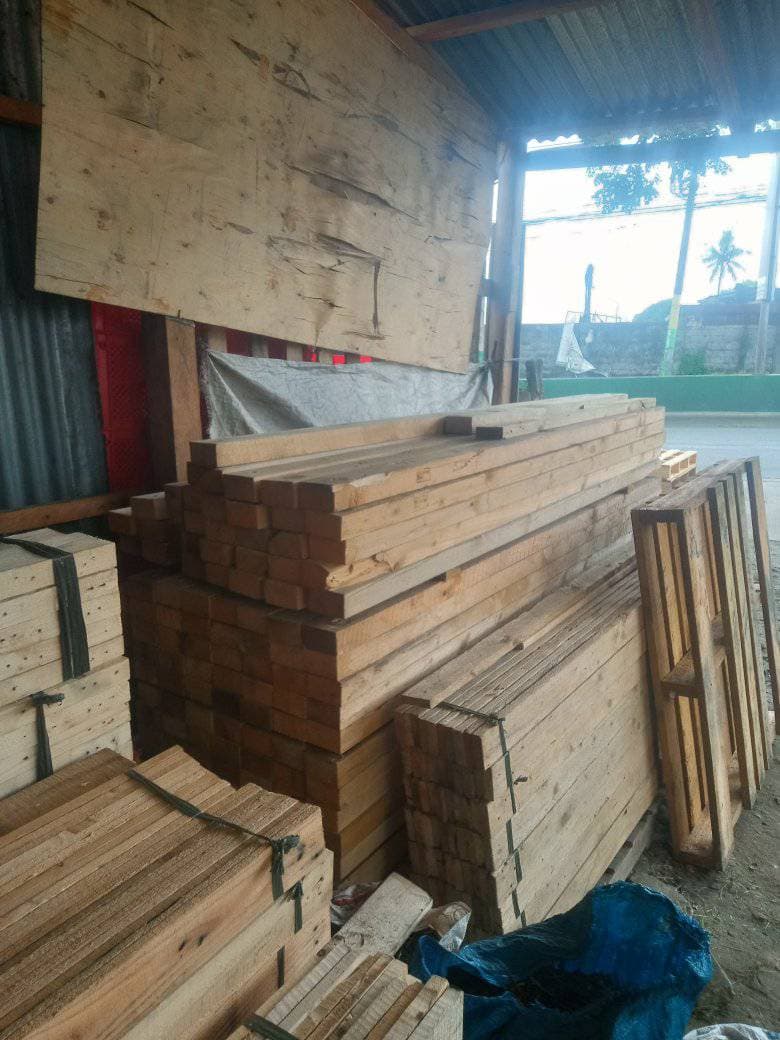 48 inch Softwood Boards - Phoenix AZ 85008