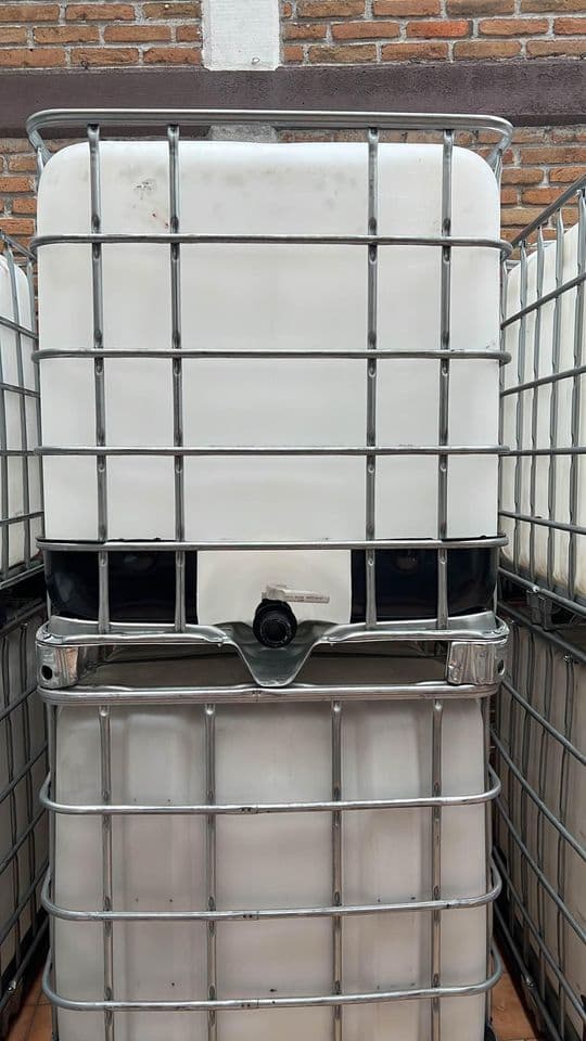 275 Gallon Ball Valve IBC Containers - Bettendorf IA 52722