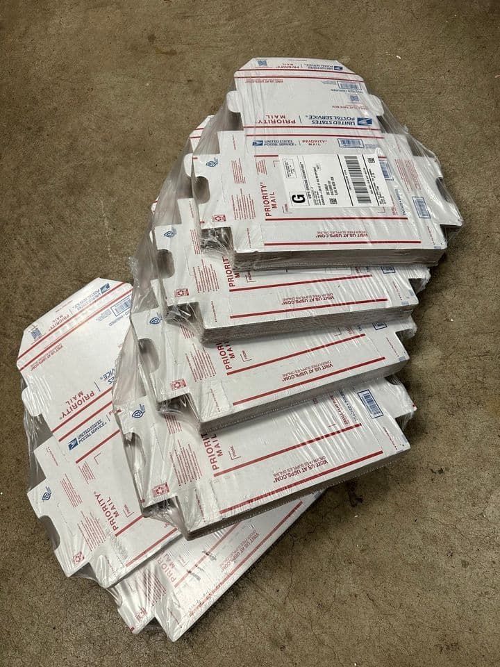 Used 5x8x1 Small USPS Mailing Boxes - Casper WY 82601