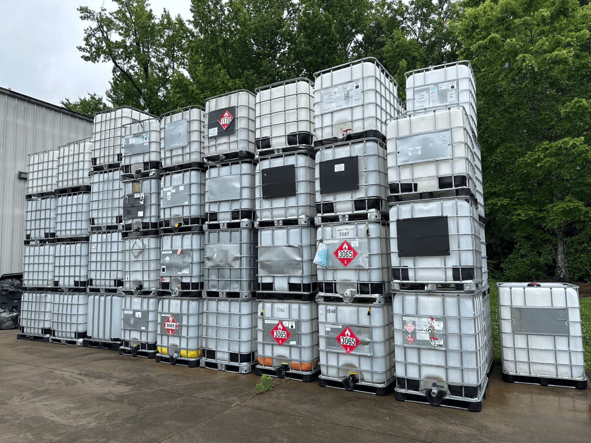 Used 330 Gallon IBC Totes - Raleigh, NC 27597