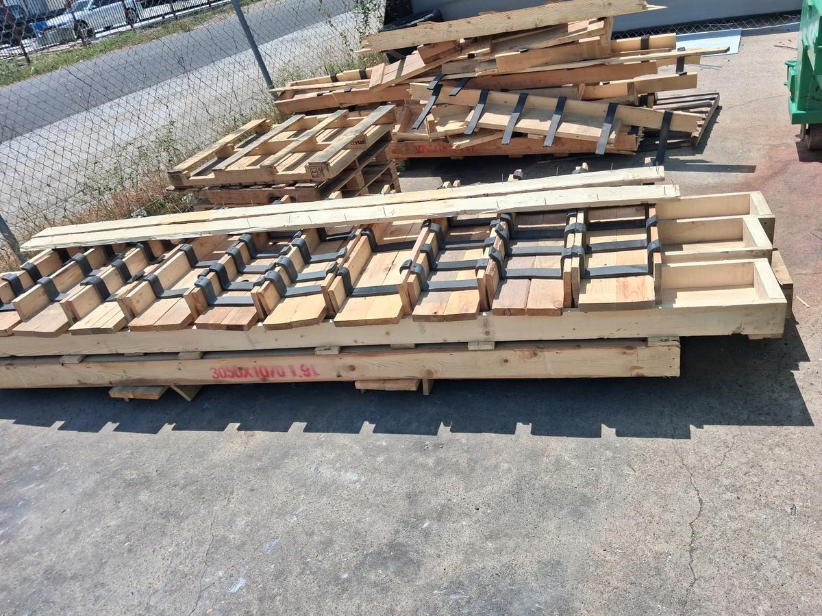 Reclaimed Dimensional Lumber (2x4s, 2x6s, etc.) 2×4 Random/Varies Lumber - Houston, TX 77041