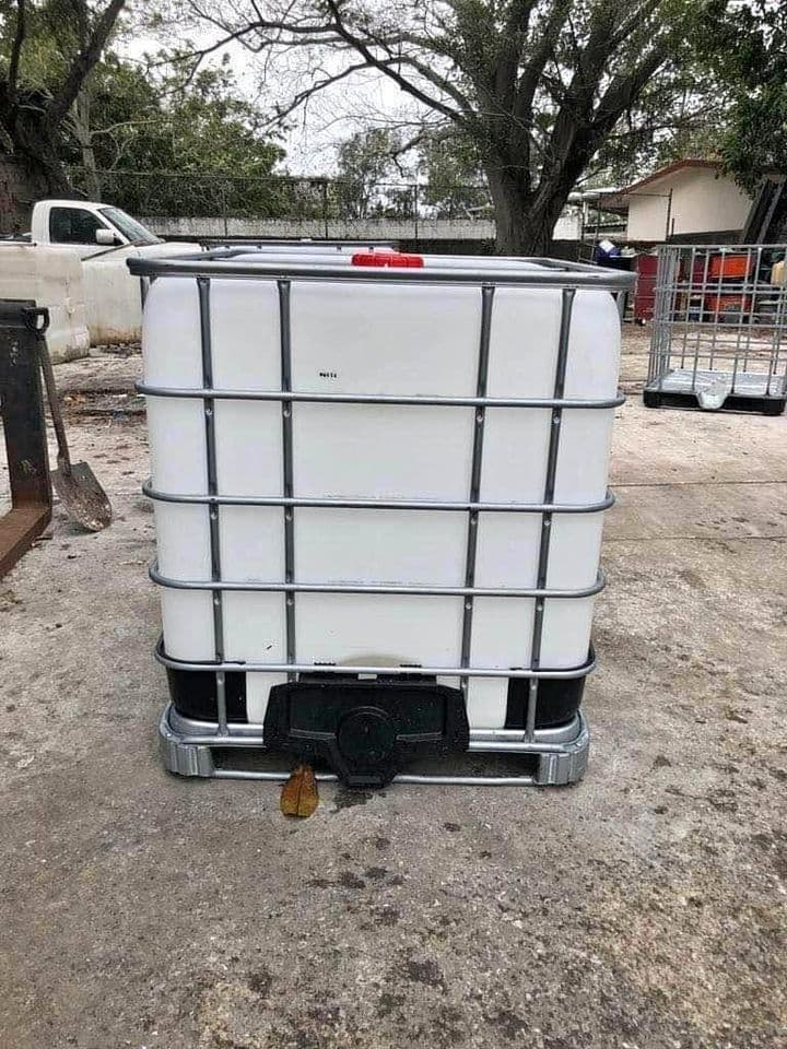 275 Gallon Used IBC Totes - Seaford DE 19973