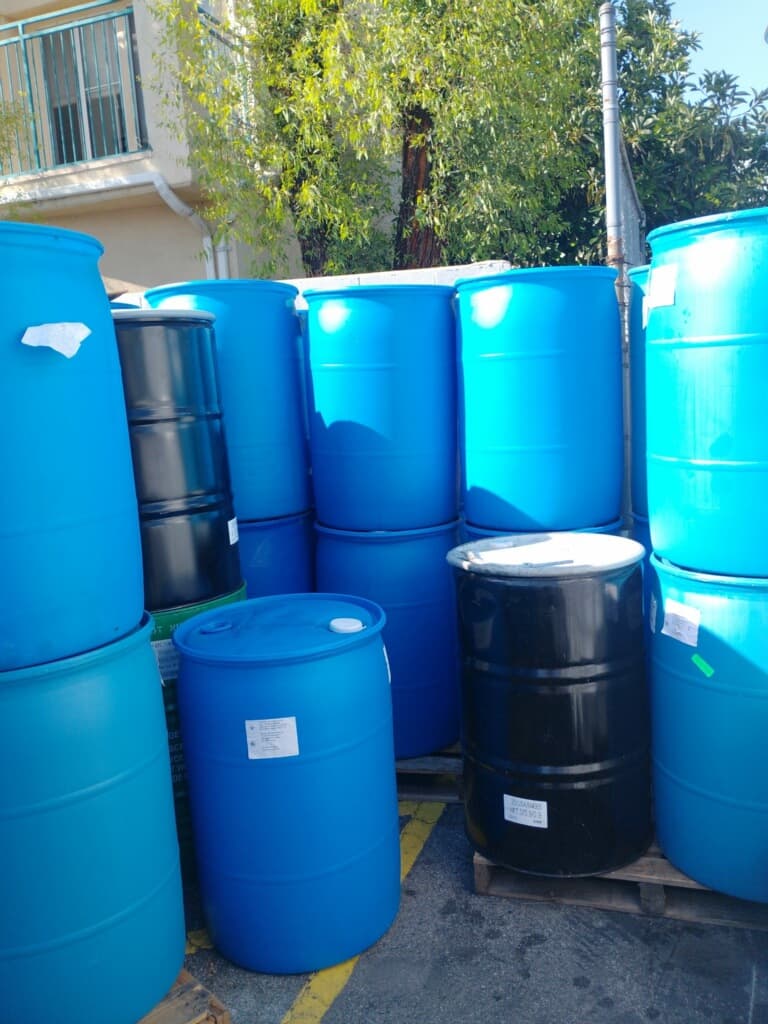 Used 23x23x35 Plastic Drums - Bell Gardens, CA 90201