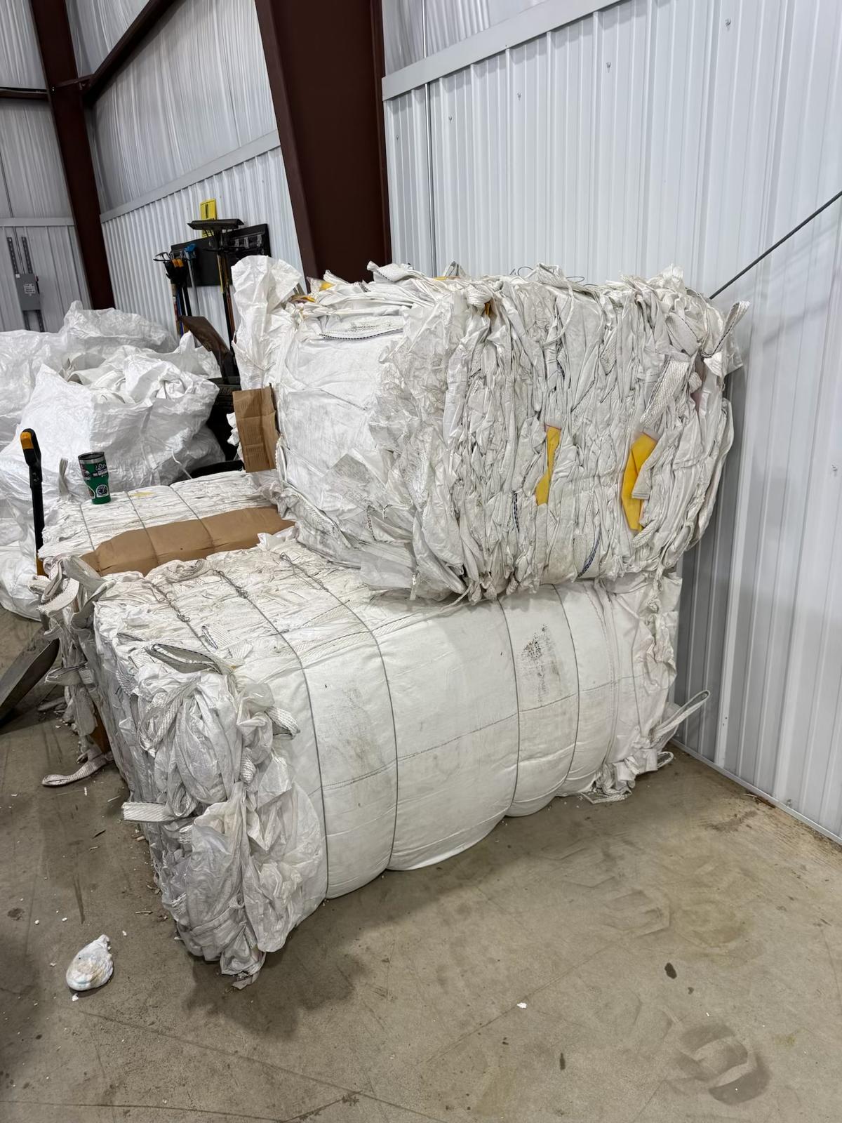 Used (1x) 1000-lb 4 Loop (Standard) Open Top Uncoated Bulk Bags - Blountville, TN 37617