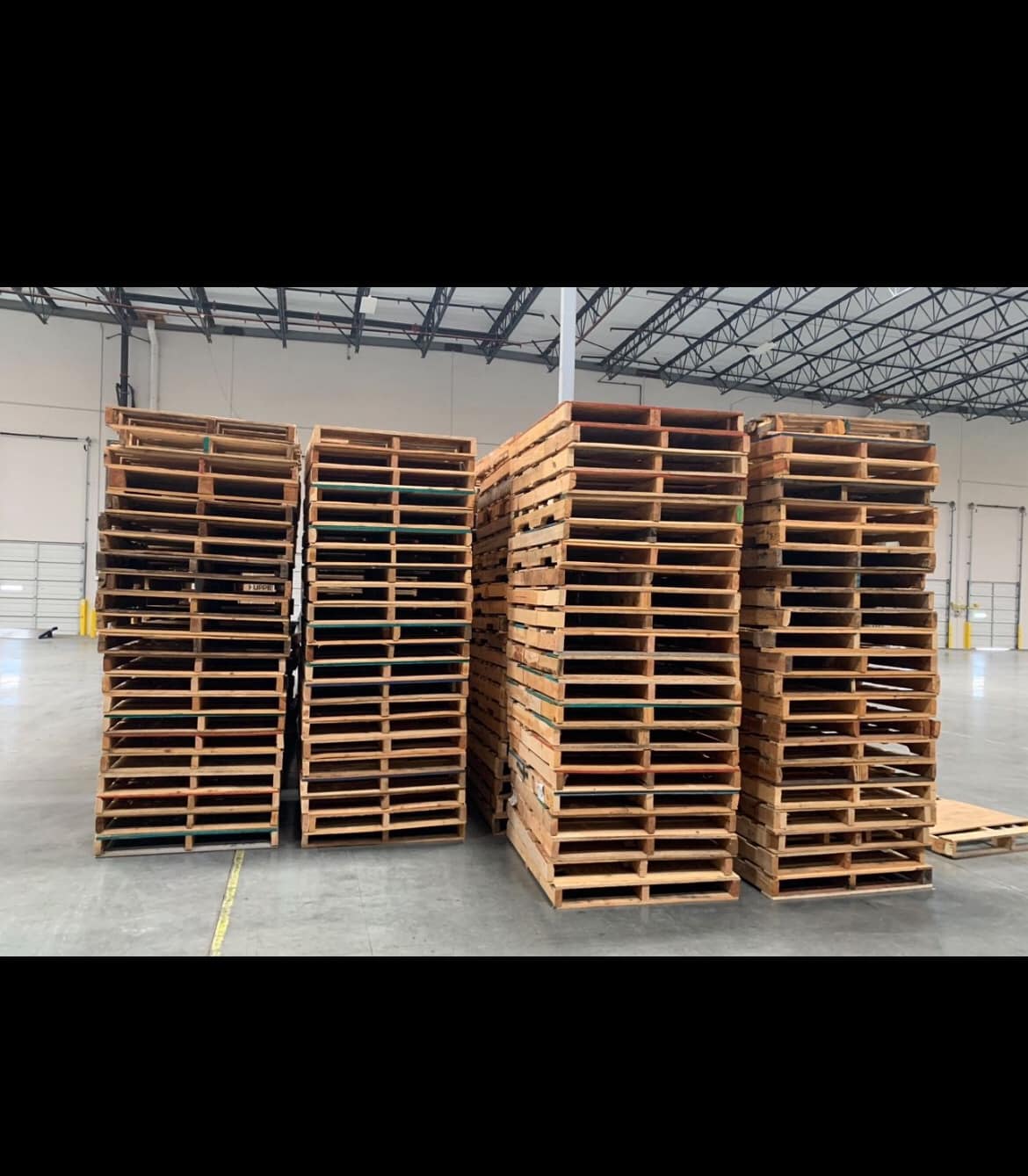 Repaired Grade A 48 x 40 Wood Pallets - Dallas, TX 75126