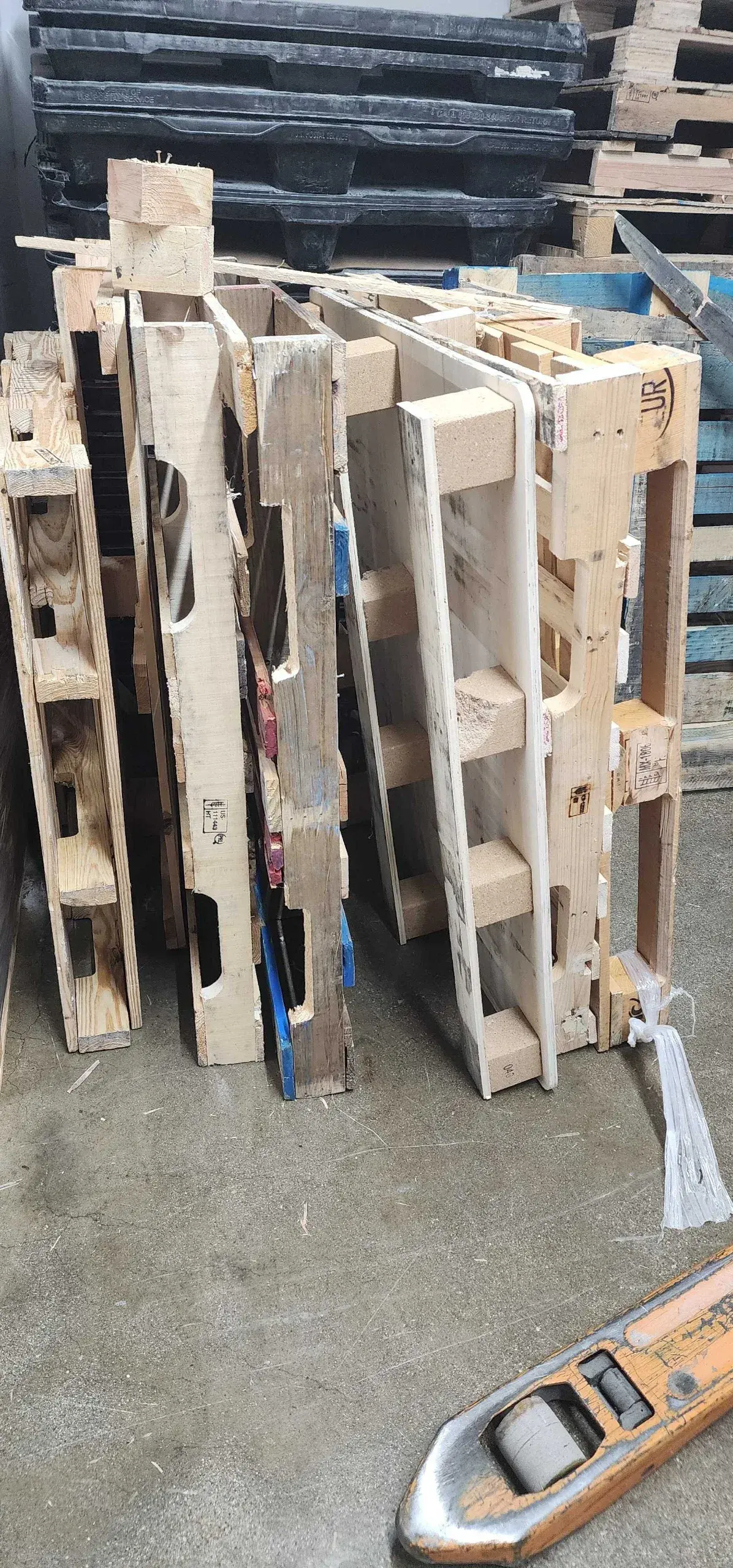 Grade C 2 Way Pallets - Brooklyn, NY 11206
