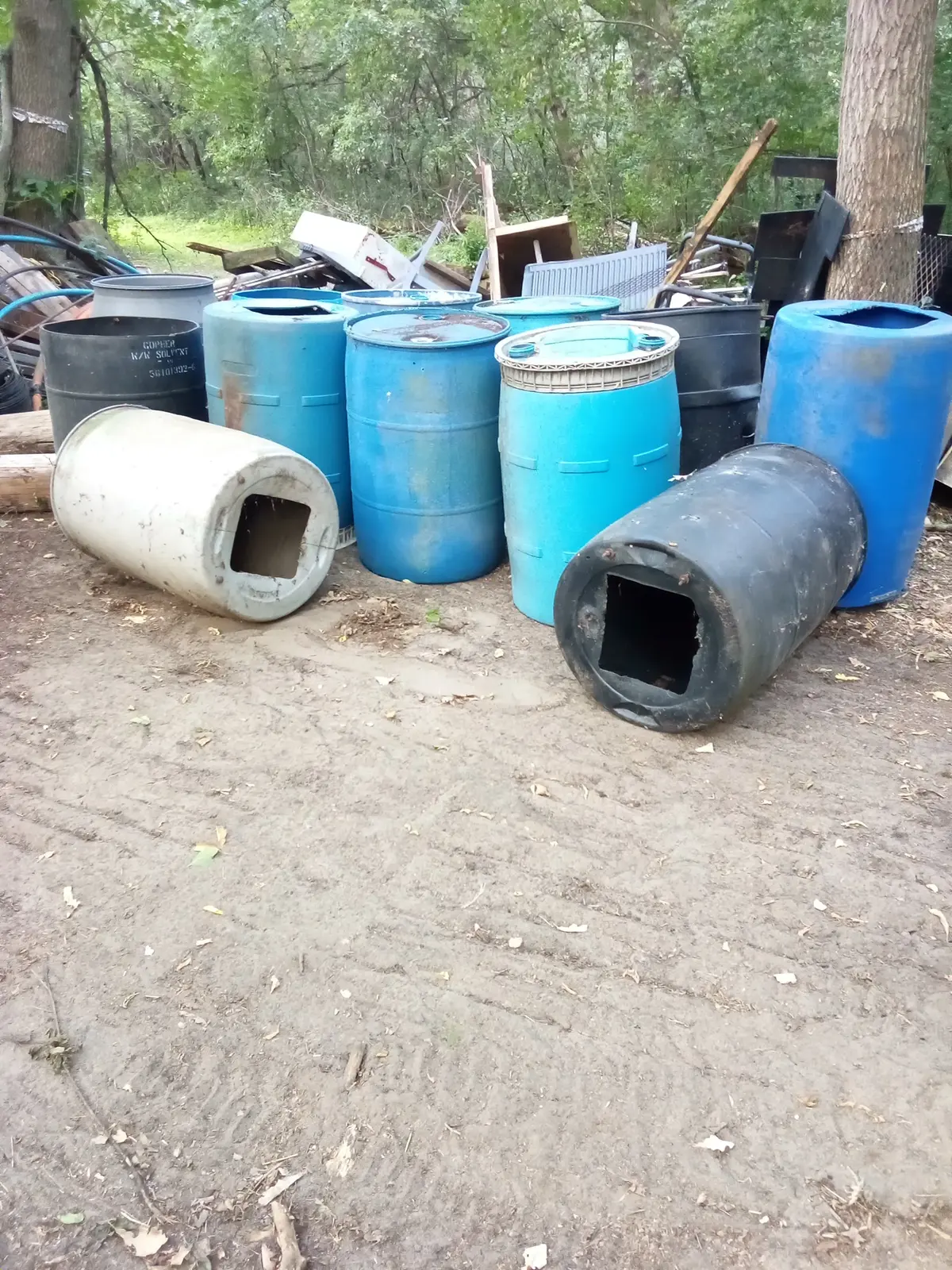 Damaged 55-Gallon HDPE Closed Head (Fixed Top) Blue Plastic Drums - Big Lake, MN 55309