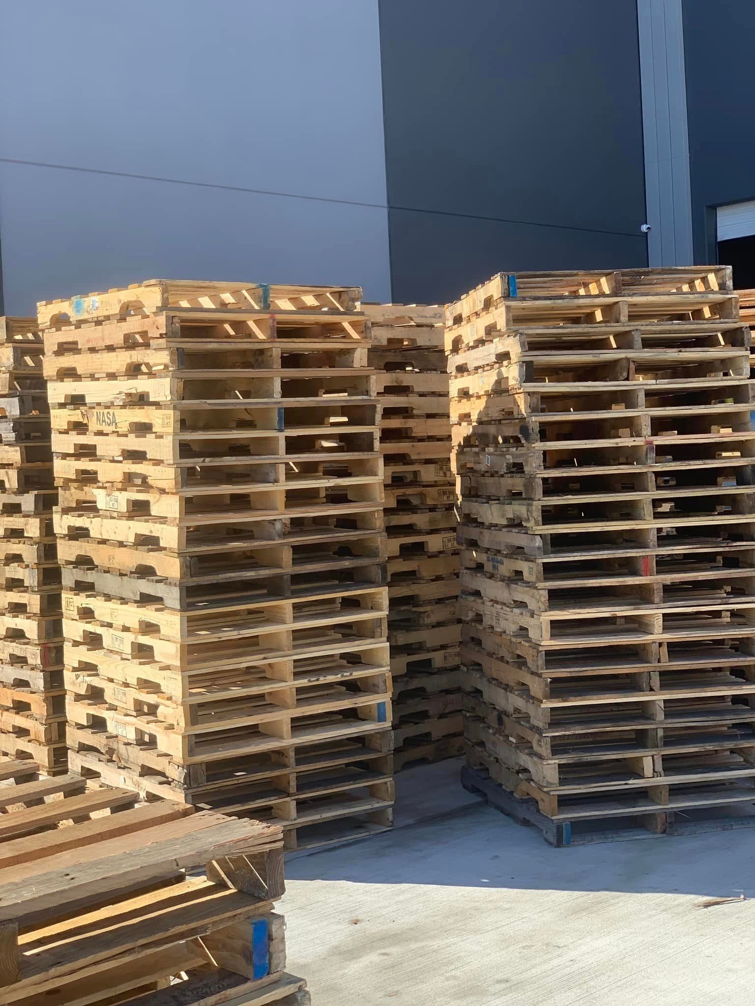 Used Grade A Wood Pallets 48 x 40 - Saint Paul MN 55106