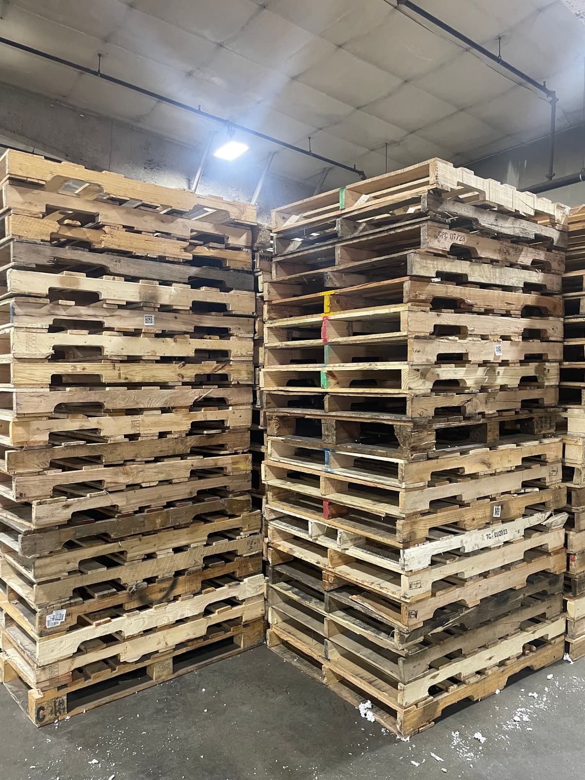 Grade A 48 x 40 Wooden Pallets - Millville NJ 08332