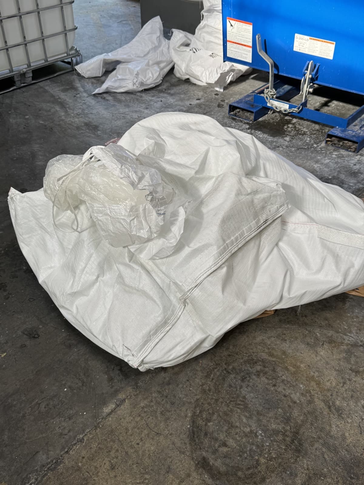 Used (1x) 35x35x50 Bulk Bags